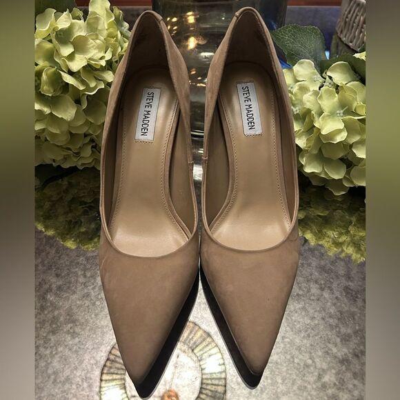 Steve Madden Classie Pointed Toe Pumps - Picture 5 of 6